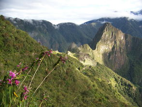 秘鲁七日游攻略：探索神秘的安第斯山脉，领略壮丽的马丘比丘