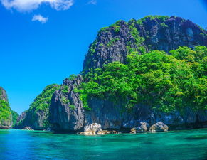 八月普吉岛旅游推荐：探索热带天堂，尽享夏日海滩乐趣！