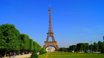 八月巴黎游：夏日浪漫，艺术与美食的完美结合！