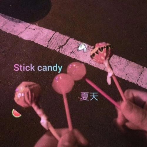 女子花3万拍婚纱照