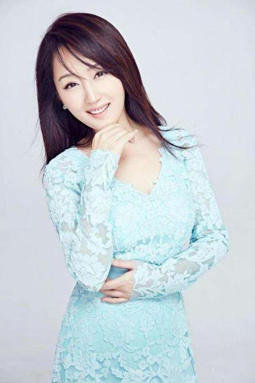 杨钰莹个人资料简介,(杨钰莹个人资料简介 年龄)
