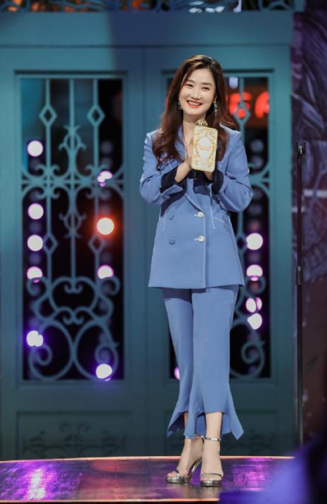 杨魏玲花图片,杨美华图片,本文共(2802字)