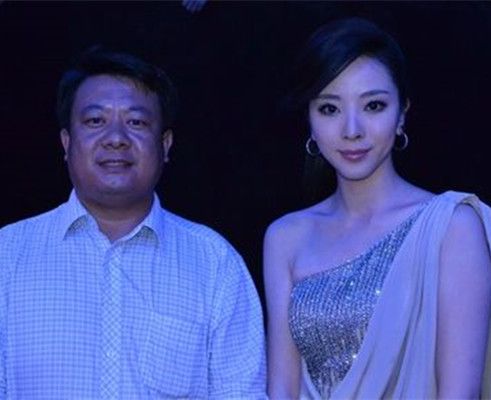 李思思的家庭背景，主持人李思思,本文共（4270字）