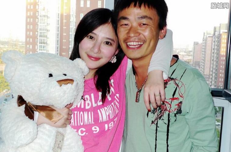王宝强老婆照片,王宝强媳妇马蓉(王宝强的老婆马蓉)