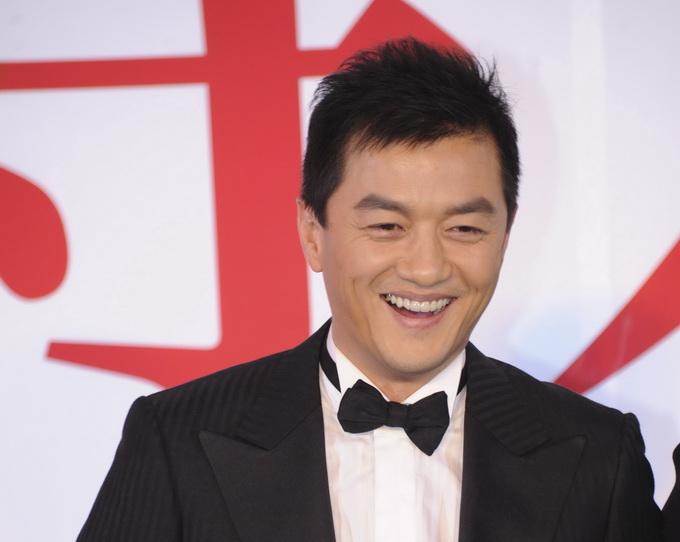 李亚鹏简历,李亚鹏个人资料简介(李亚鹏简介个李亚鹏的婚史人简历)