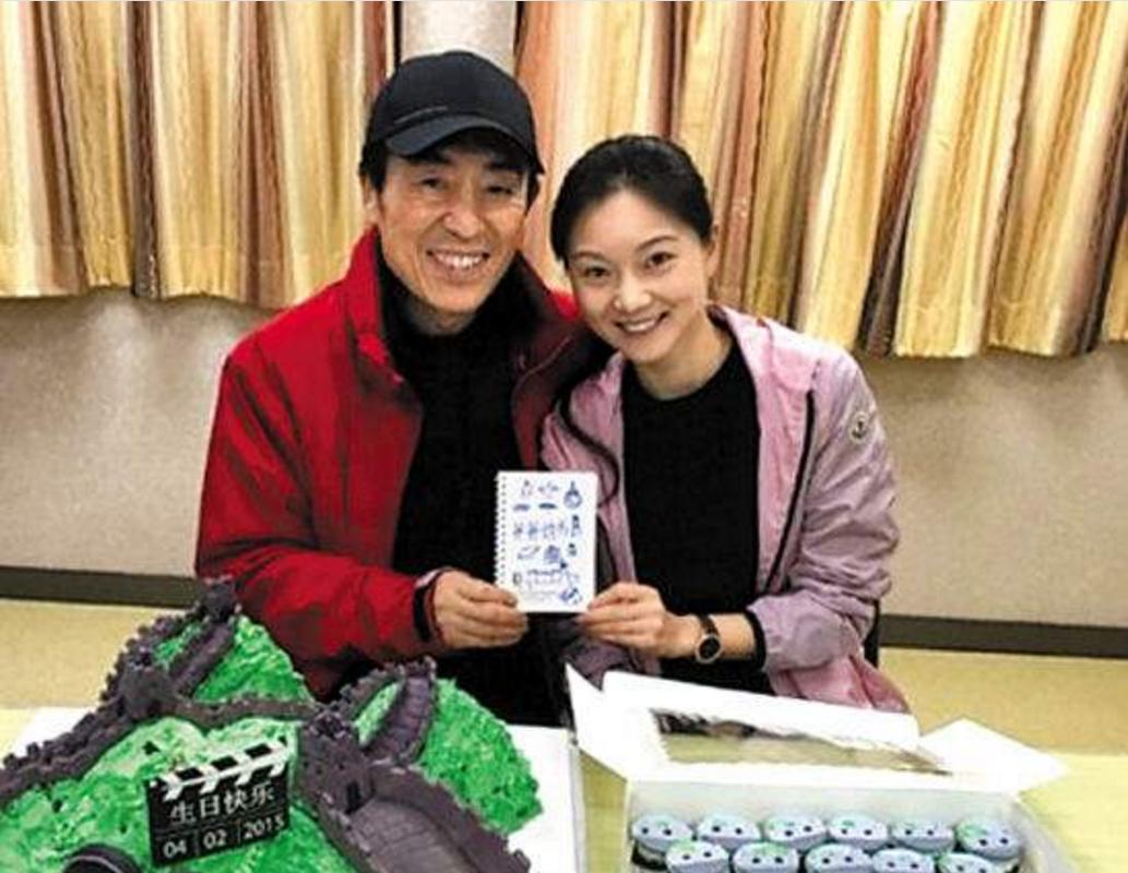 张艺谋老婆肖华,张译(张艺谋的大女张末个人资料) 本文共(6667字)