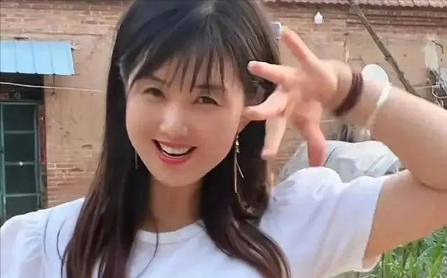 回顾23年爆火的8位网红,个个火得莫名其妙,个个赚得盆满钵满