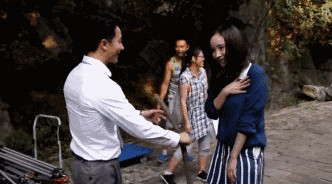 黄轩杨幂私下有点儿污咋回事?为什么很多人说黄轩是Gay 本文共(1083字)