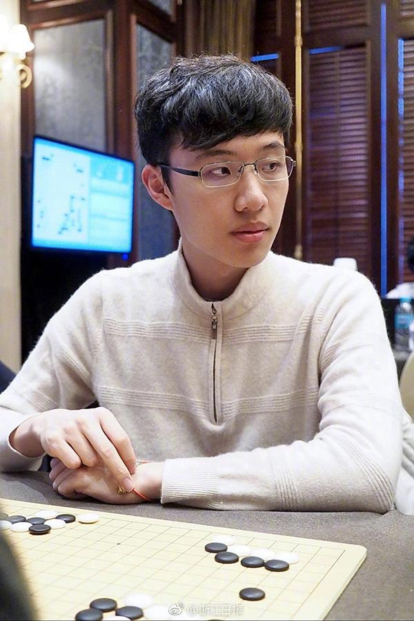 连笑和柯洁谁厉害?围棋国手连笑有女朋友吗 本文共(1115字)