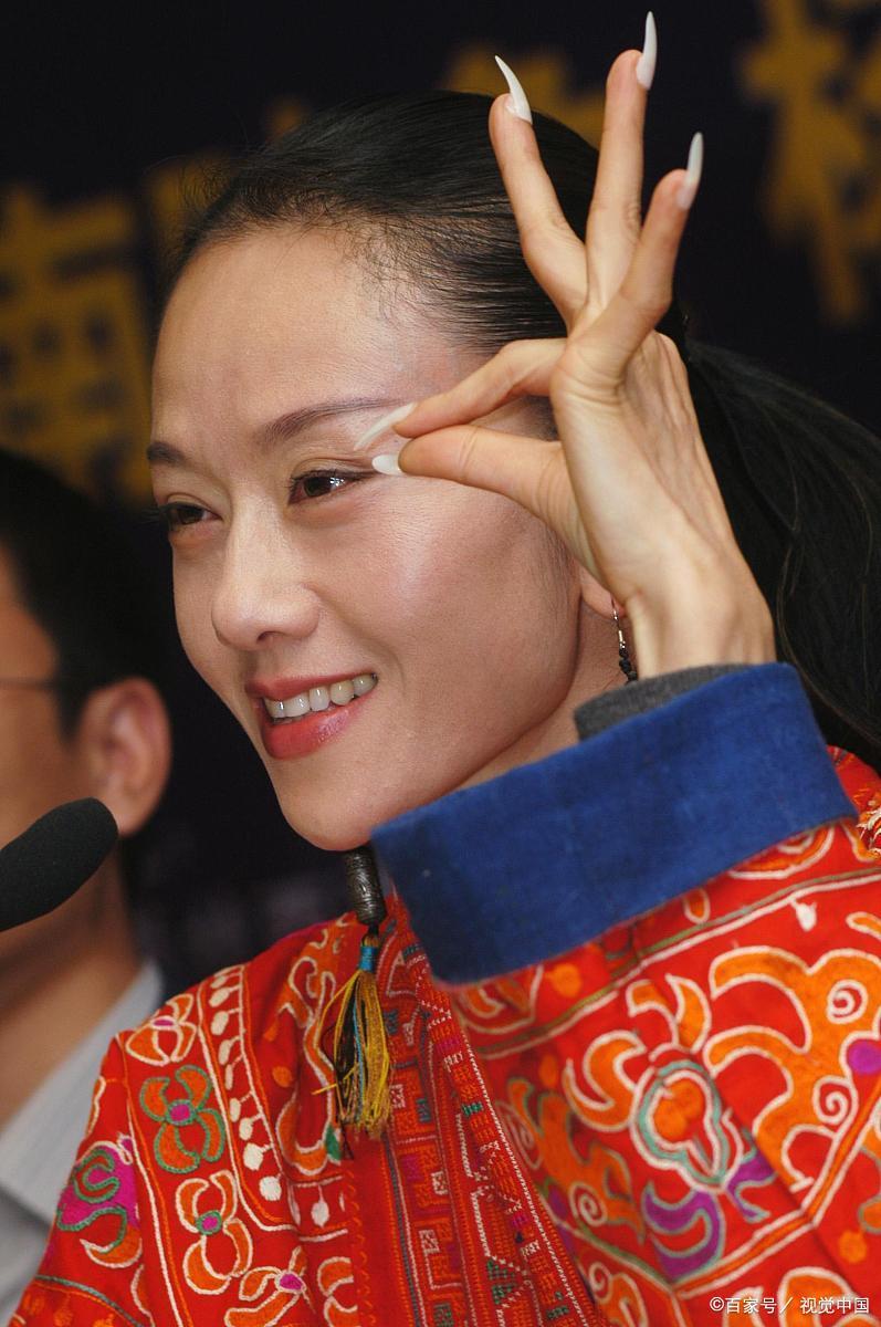 杨丽萍多大了,杨丽萍年龄多大(杨丽萍的年龄多少)