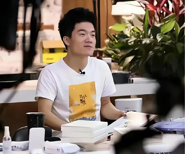 全网最“赚钱”的6位网红,个个赚的盆满钵满,身家上亿收入惊人