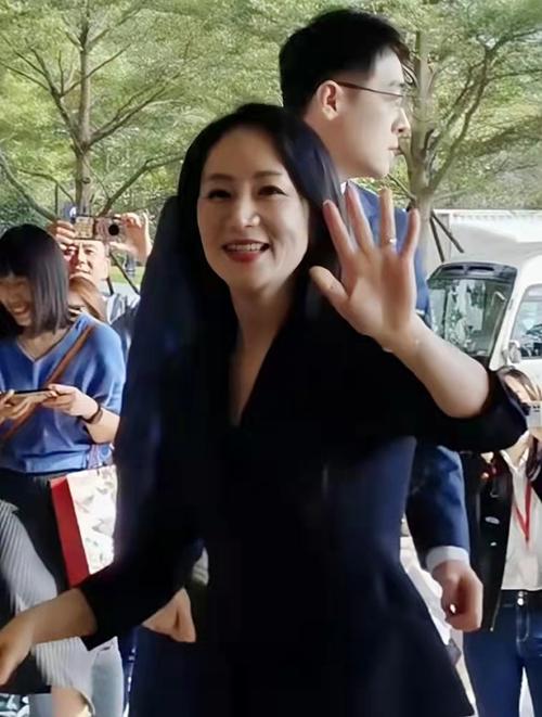 孟晚舟结婚了吗,孟晚舟四次婚史(孟晚舟第几次婚)
