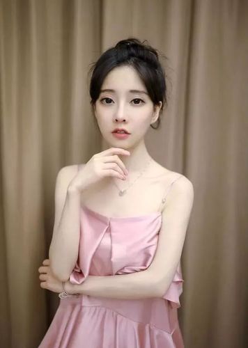 冯提莫整容,冯提莫高音(冯提莫整容整个换头了?)