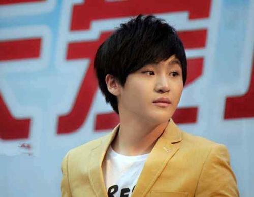 快男李伟,快男冠军李炜现状