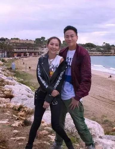 何润东老婆,何润东看孙俪眼神 真爱,本文共(899字)