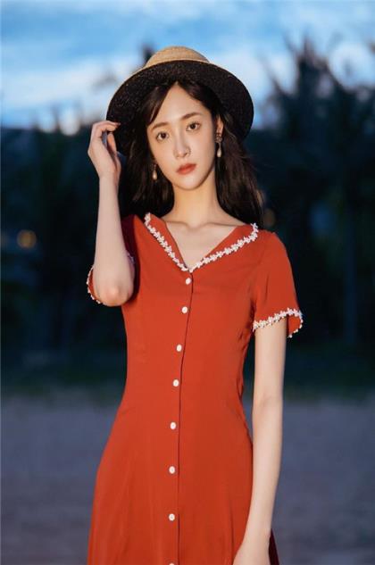 表达心里憋屈气愤又无奈的句子