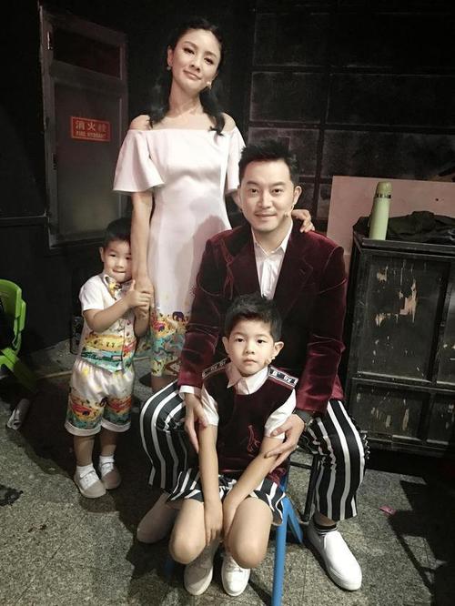 沙溢的老婆是谁,明星结婚照(沙溢晒结婚照)