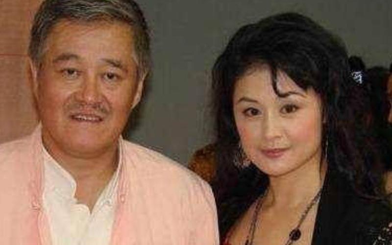 于月仙和赵本山老婆什么关系,于月(赵本山老婆与于月仙什么关系)