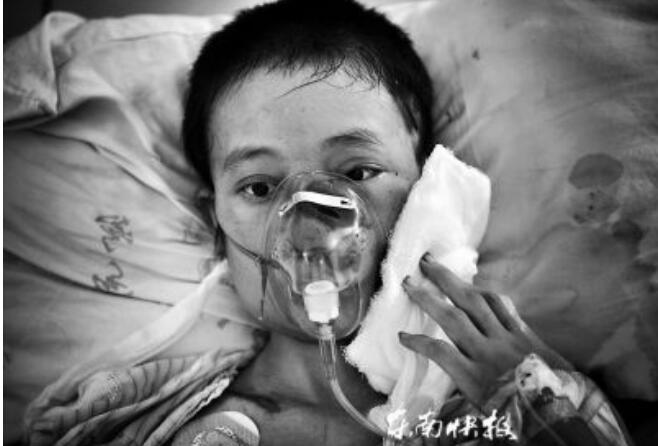 王思丽脸部为什么生蛆,她到底是被谁害的 本文共(924字)