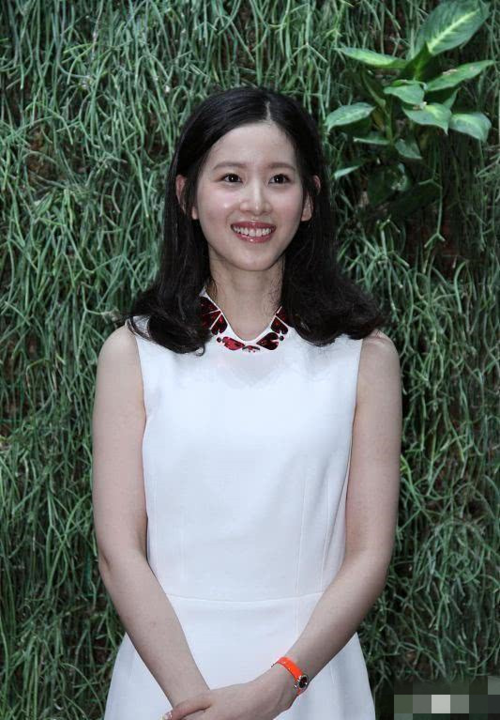 章泽天男友,章莹颖面相好为什么那么惨,本文共(5229字)