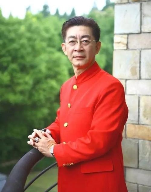 六小龄童简介,杨洁为何不原谅六小龄童,本文共(5247字)