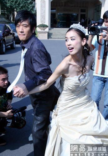 杨子的妻子,黄圣依第一任丈夫(黄圣依丈夫杨子结过婚吗)