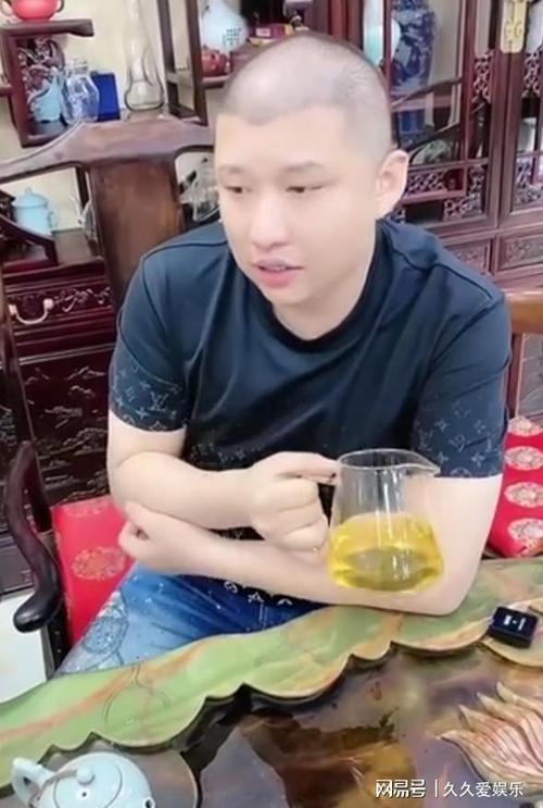 快手二驴怎么了,网红二驴出什么事(快手二驴现在什么情况)