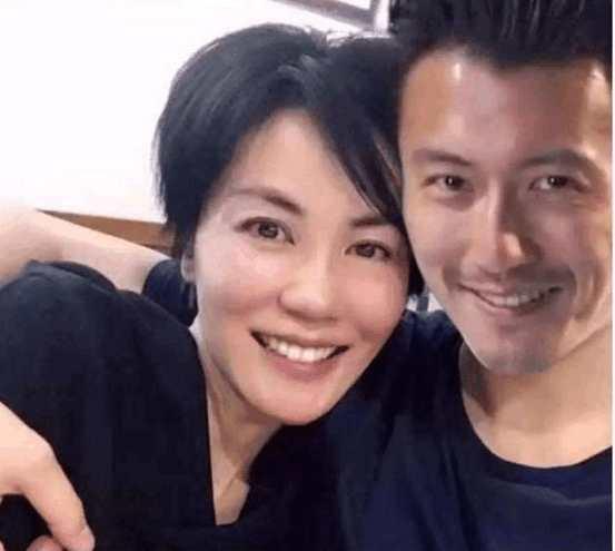 王菲结过几次婚,王菲的感情生活,本文共(1251字)