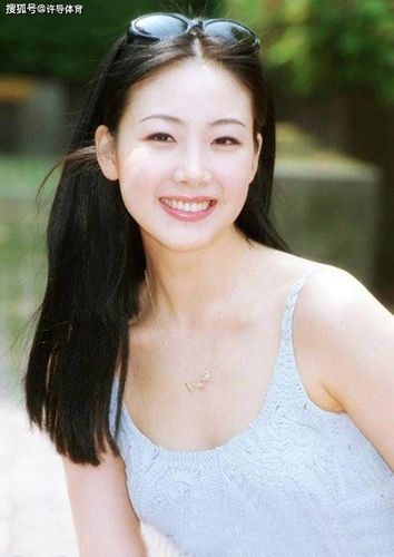 裴勇俊崔智友,冬日恋歌简介(裴勇俊《冬季恋歌》)