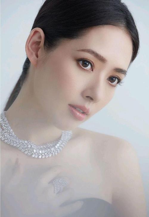 郭碧婷身高,向左身高(郭碧婷比向左大多少)