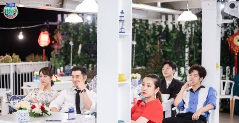 贾盛强是回音哥吗,网红歌手回音哥 贾盛强是回音哥吗,网红歌手回音哥 - 爱唱歌
