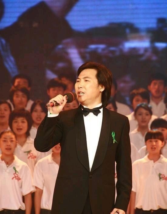 歌词里有北京的歌曲,北京北京 汪峰 歌词 - 爱唱歌