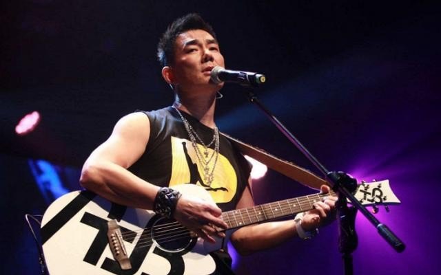 等你三千年原唱,胡杨林2017年流行歌曲 等你三千年原唱,胡杨林2017年流行歌曲 - 爱唱歌