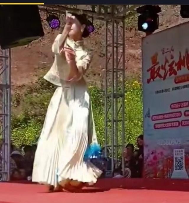鬼步舞惜缘的歌曲叫什么名字,鬼步舞网络歌曲不变的情缘 鬼步舞惜缘的歌曲叫什么名字,鬼步舞网络歌曲不变的情缘 - 爱唱歌