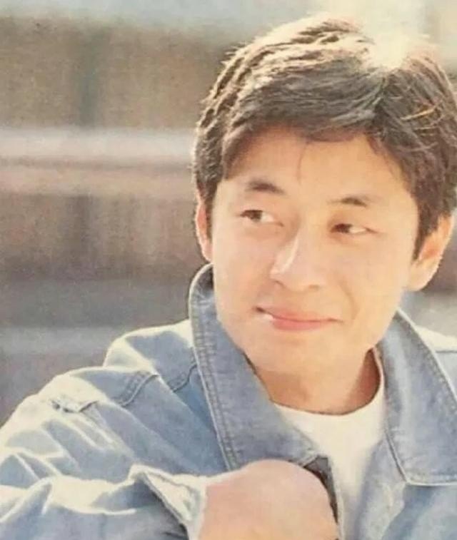我爱你叮叮咚咚歌词_《我愿意-王菲》的歌词有谁能告诉我 我爱你叮叮咚咚歌词_《我愿意-王菲》的歌词有谁能告诉我 - 爱唱歌