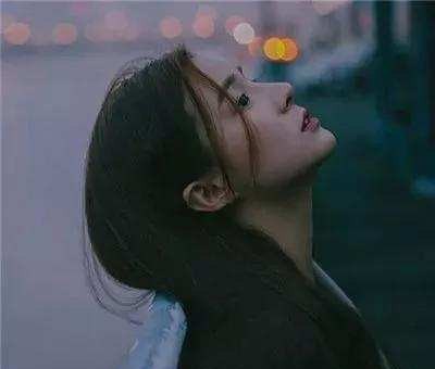 最苦会宁母亲插曲,看着视频听着悲伤的音乐,我想知道插曲的歌名_失去亲人悲伤的歌曲 最苦会宁母亲插曲,看着视频听着悲伤的音乐,我想知道插曲的歌名_失去亲人悲伤的歌曲 - 爱唱歌