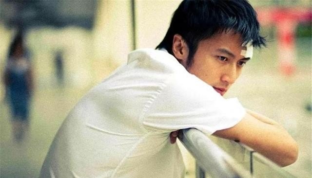 中国四大美男子是哪四位_外科风云四大男神 - 爱唱歌