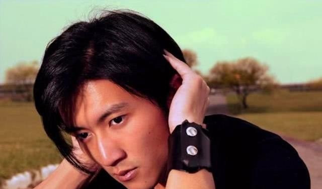 中国四大美男子是哪四位_外科风云四大男神 - 爱唱歌