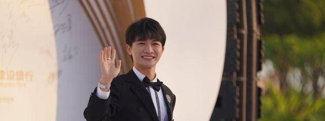 抖音李宗盛悲伤歌曲3首_为什么心情不好抖音就会推送伤感歌曲 抖音李宗盛悲伤歌曲3首_为什么心情不好抖音就会推送伤感歌曲 - 爱唱歌
