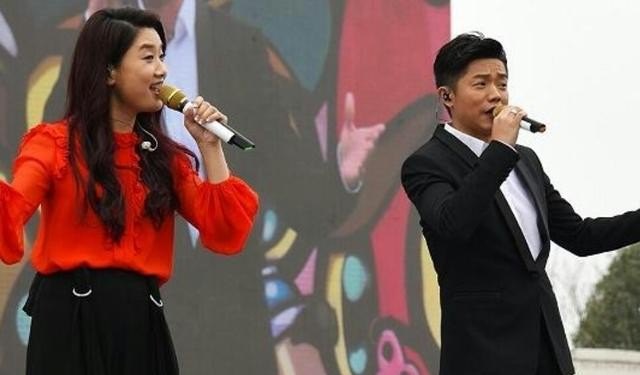 都选c致敬哪些乐队_如何评价凤凰传奇的编曲水平 都选c致敬哪些乐队_如何评价凤凰传奇的编曲水平 - 爱唱歌