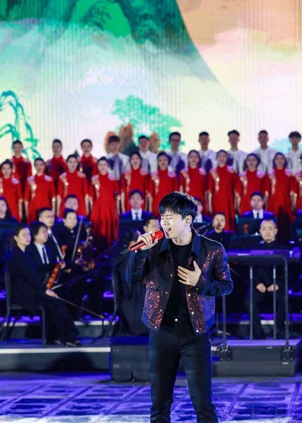 李荣浩演唱的李白是第三季我是歌手第几期的,李荣浩演唱流行歌曲视频 - 爱唱歌