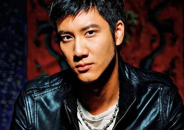 轰轰烈烈曾经相爱过的歌名是什么,最红网络歌曲原唱视频 轰轰烈烈曾经相爱过的歌名是什么,最红网络歌曲原唱视频 - 爱唱歌