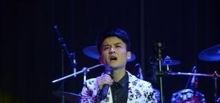 光良以前和哪一个歌手组合?组合叫什么名字,光良喜欢华语乐坛吗 光良以前和哪一个歌手组合?组合叫什么名字,光良喜欢华语乐坛吗 - 爱唱歌