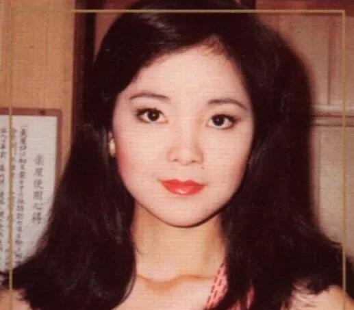退让歌曲和哪个旋律相似，网络歌曲退让 - 爱唱歌