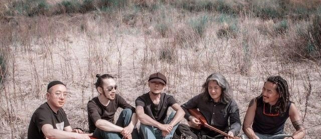 泰国神曲扁担哈板里是什么歌,傣族神曲网红歌手 泰国神曲扁担哈板里是什么歌,傣族神曲网红歌手 - 爱唱歌