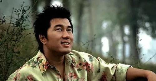 10年很火的藏族歌曲_穿藏服配的音乐 - 爱唱歌