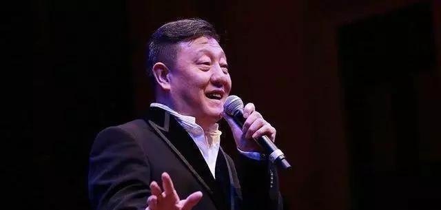 民谣吉他和尤克里里有什么不同呢,尤克里里流行歌曲简谱摇滚 民谣吉他和尤克里里有什么不同呢,尤克里里流行歌曲简谱摇滚 - 爱唱歌