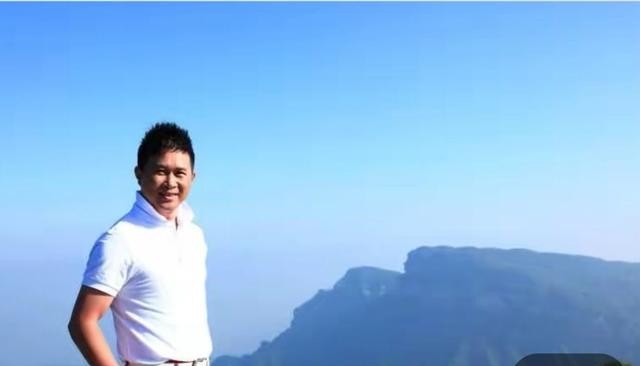 签约网红艺人合同演员歌手_长大想当演员,可以从歌手做起吗 签约网红艺人合同演员歌手_长大想当演员,可以从歌手做起吗 - 爱唱歌