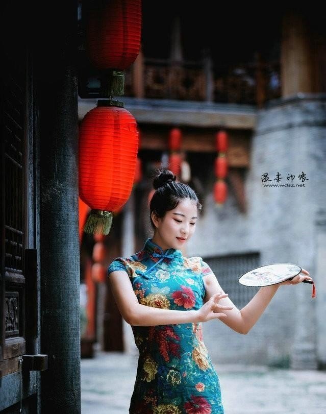 孔子说舞蹈完整版歌词,孔子曰歌词 孔子说舞蹈完整版歌词,孔子曰歌词 - 爱唱歌