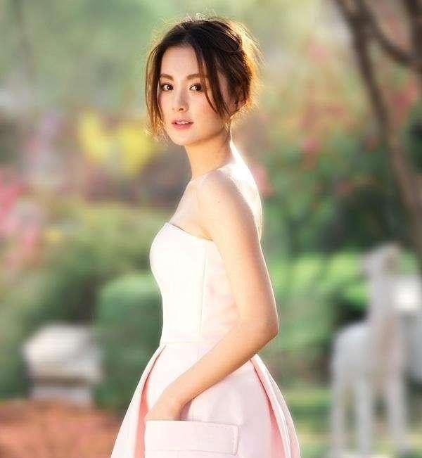 云朵的丈夫是云飞吗,藏族夫妻歌手网红 云朵的丈夫是云飞吗,藏族夫妻歌手网红 - 爱唱歌